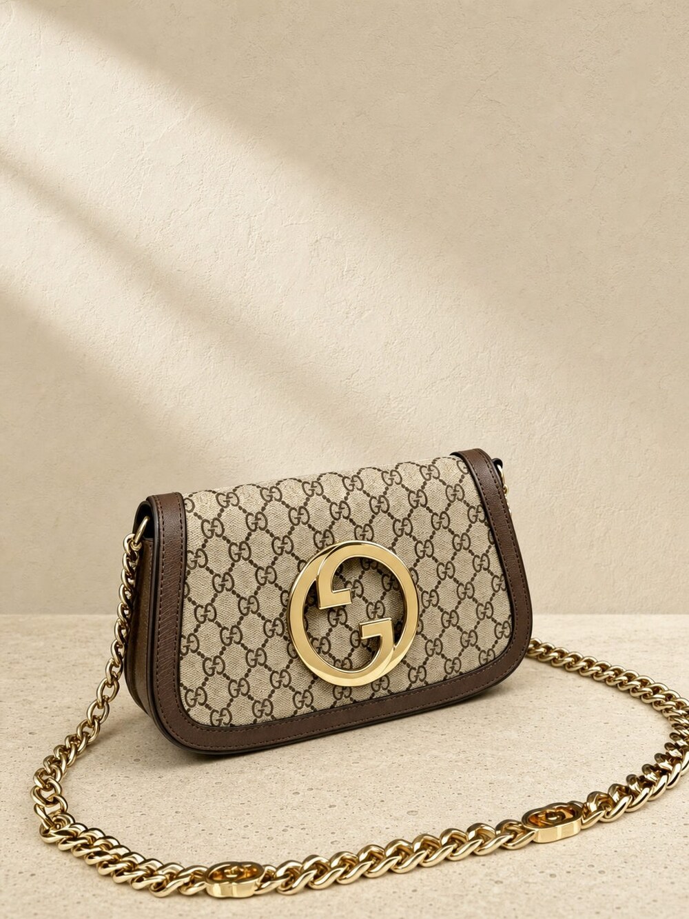 Gucci Medium Blondie Shoulder Purse in Beige Ebony GG Supreme